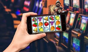 Responsive mobile layout idea for 7j777 casino on Android browsing